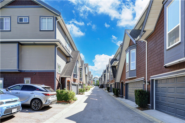 36 15977 26 AVENUE, Surrey