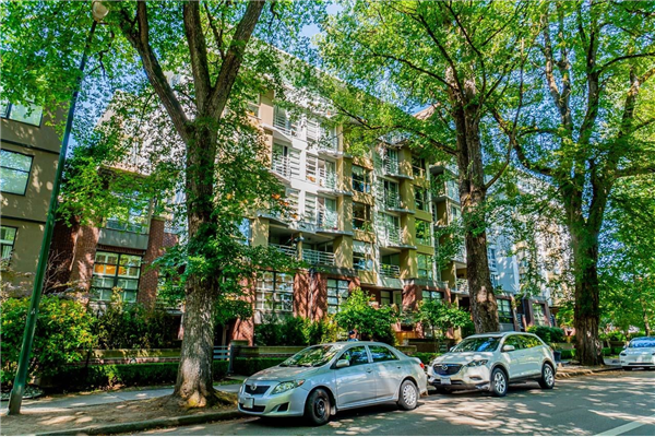 504 2137 W 10TH AVENUE, Vancouver