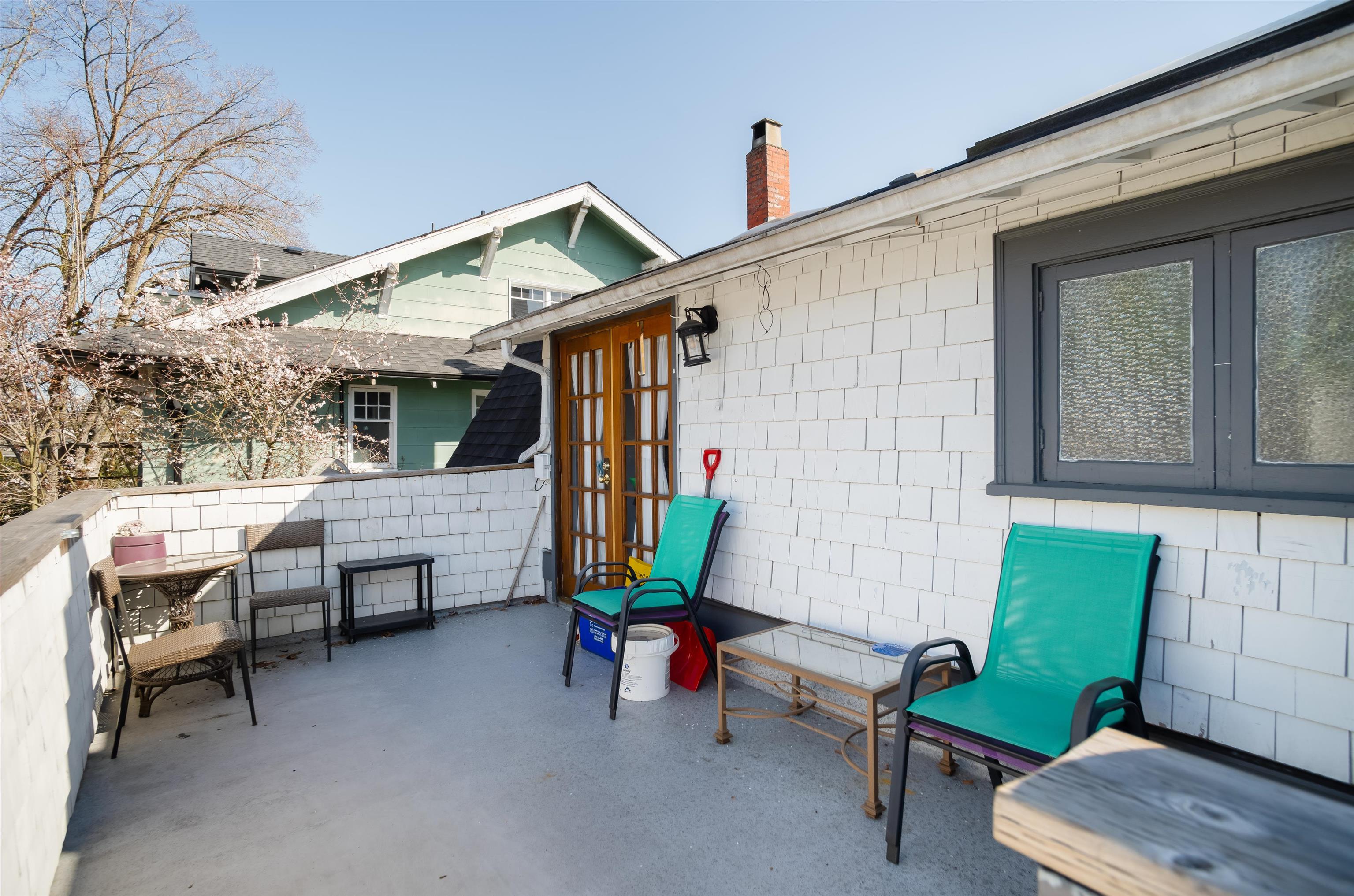 1915 W 16TH AVENUE