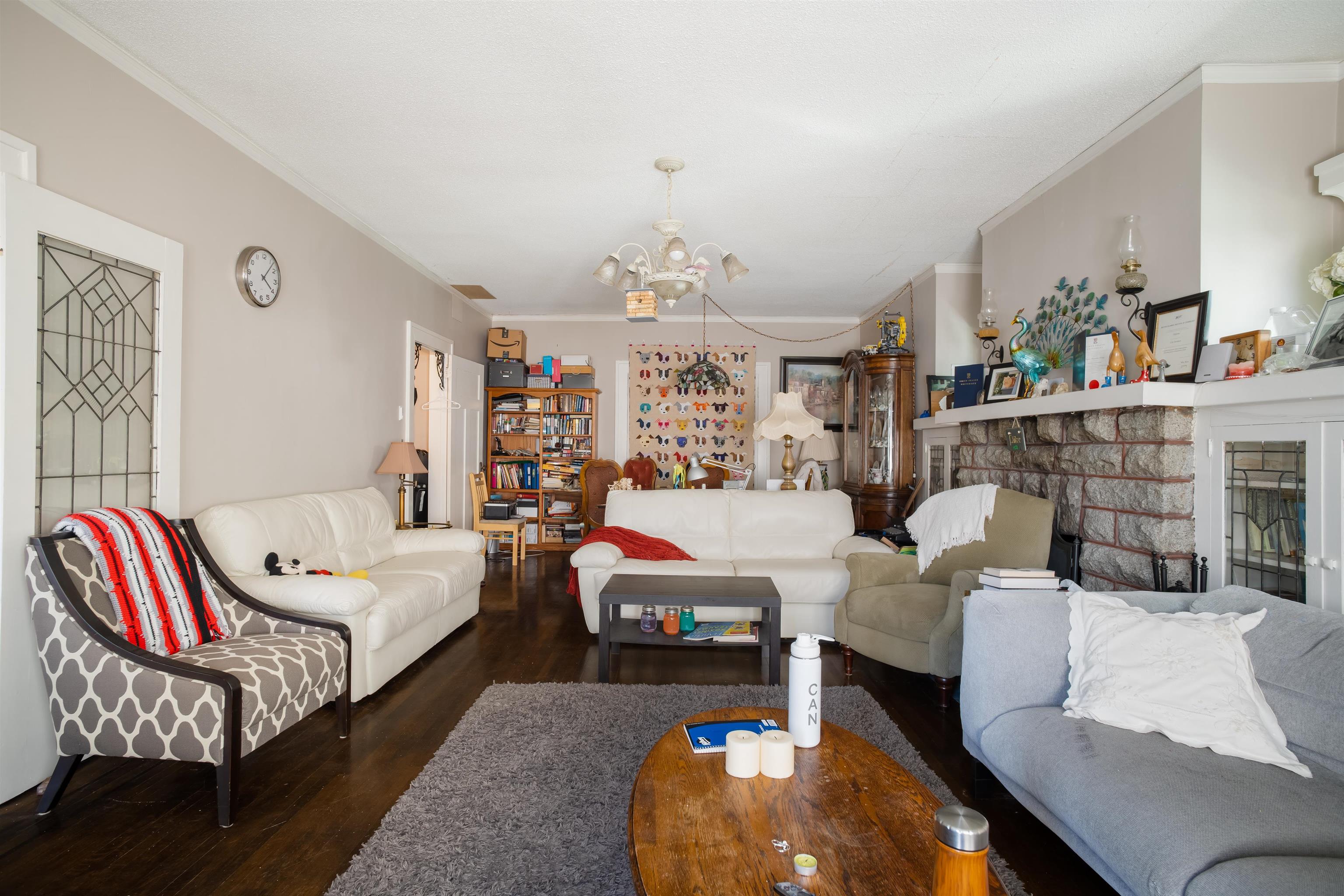 1915 W 16TH AVENUE