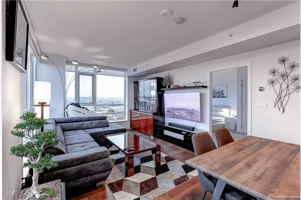 Top Floor 3331 NO 3 RD, RICHMOND, Richmond