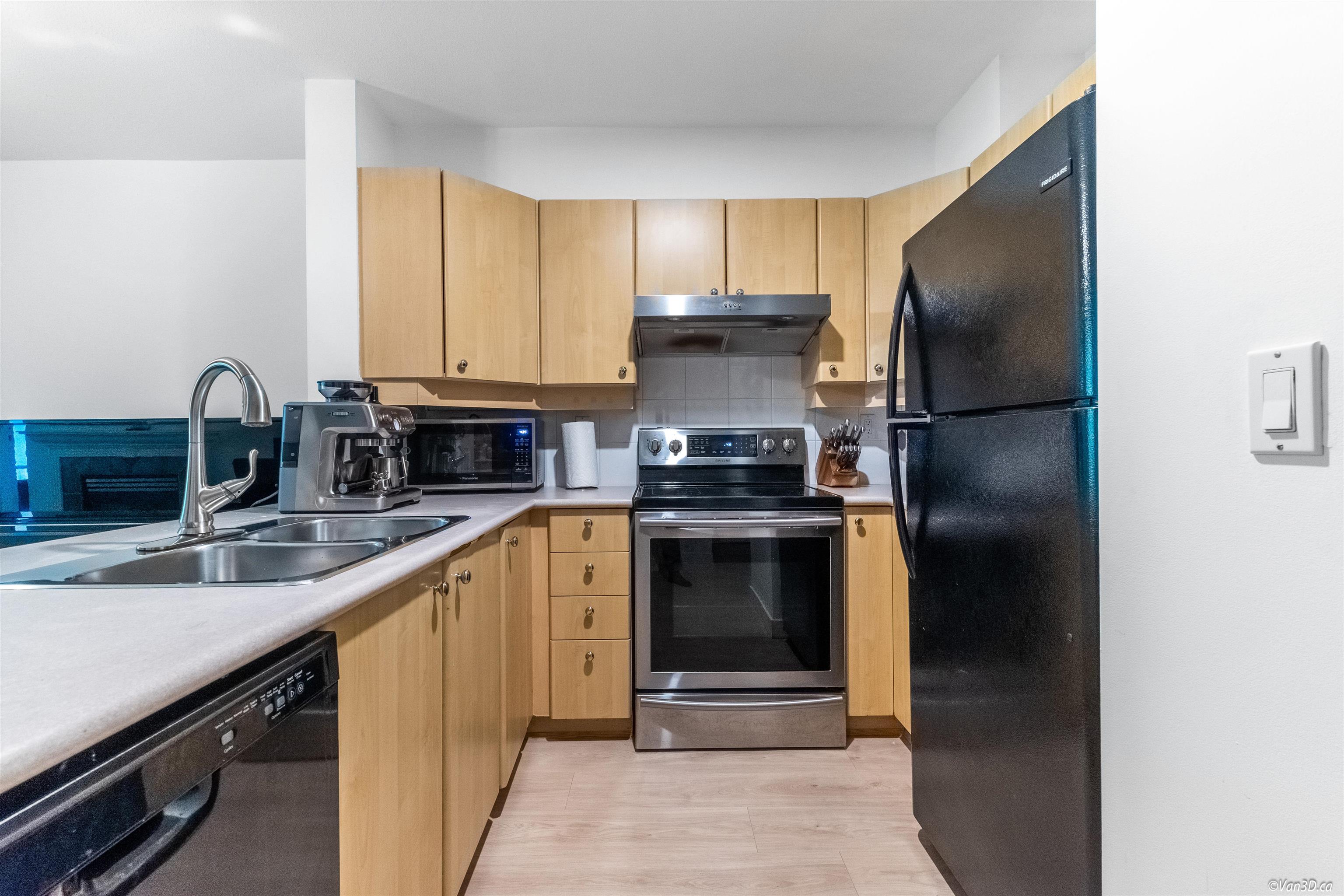 311 3235 W 4TH AVENUE, #311