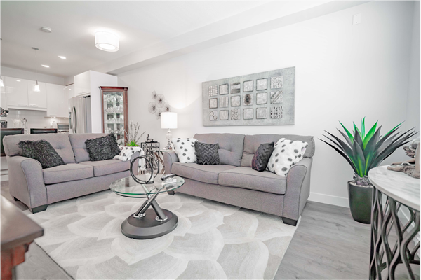 303 20696 EASTLEIGH CRESCENT, Langley