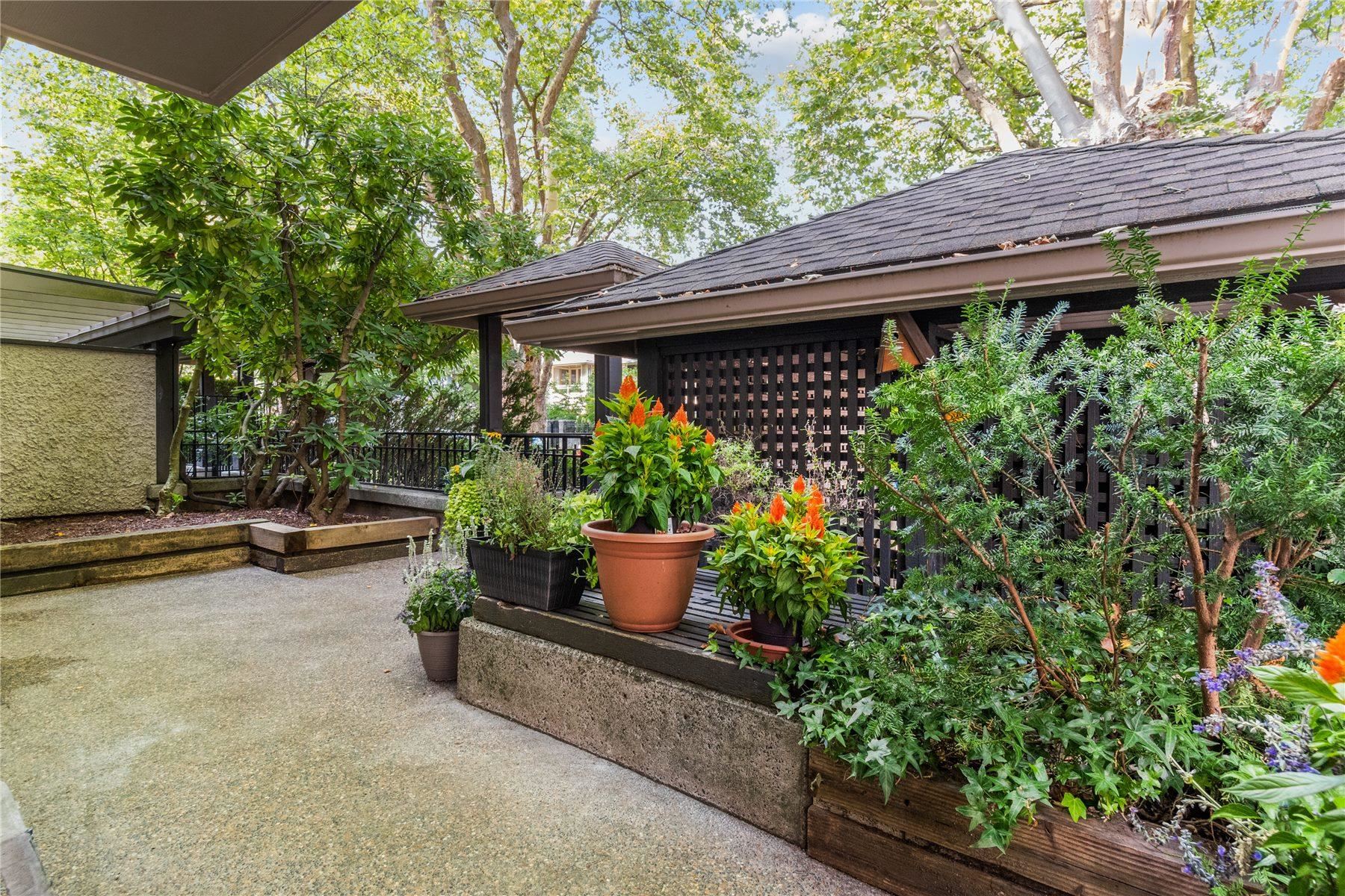 103 3788 W 8TH AVENUE, #103