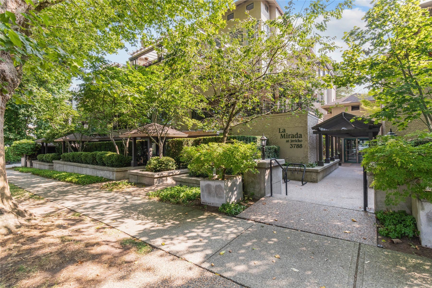 103 3788 W 8TH AVENUE, #103
