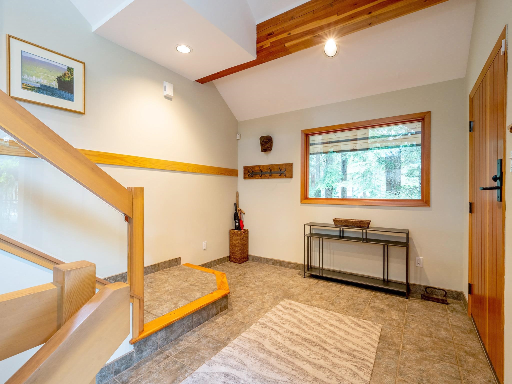 3129 HAWTHORNE PLACE