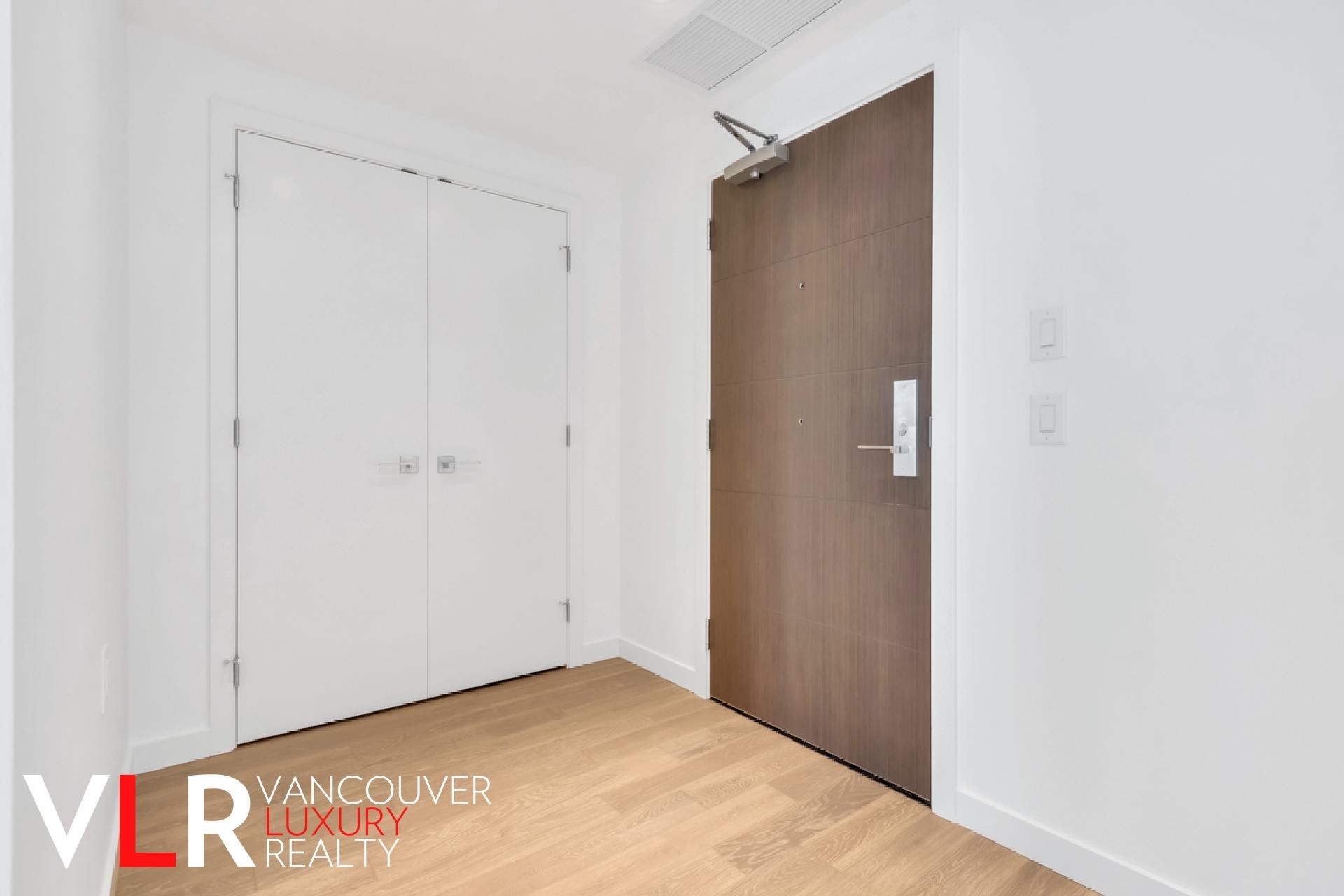 903 1678 PULLMAN PORTER STREET, #903