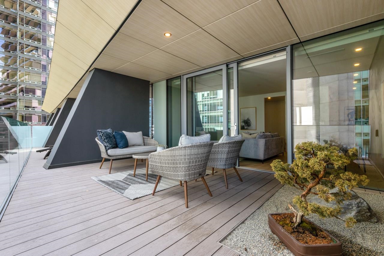 703 1568 ALBERNI STREET, #703