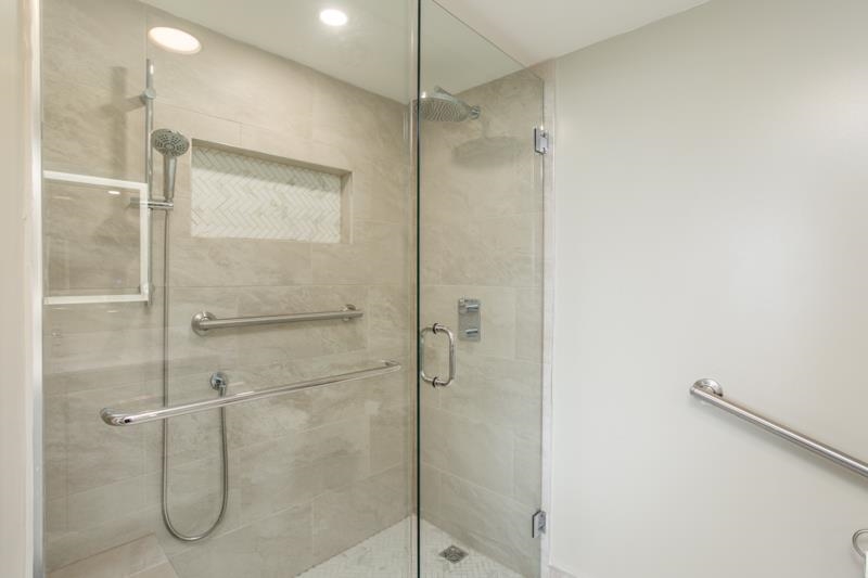 1002 1570 W 7TH AVENUE, #1002