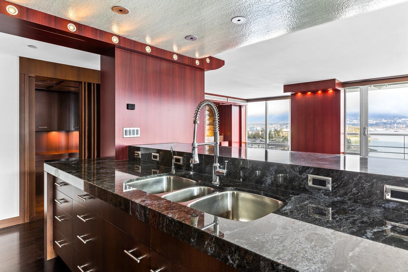 1602 499 BROUGHTON STREET, #1602