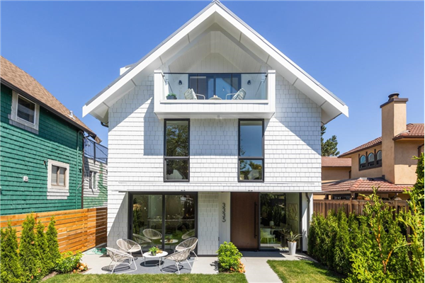 3335 W 16TH AVENUE, Vancouver