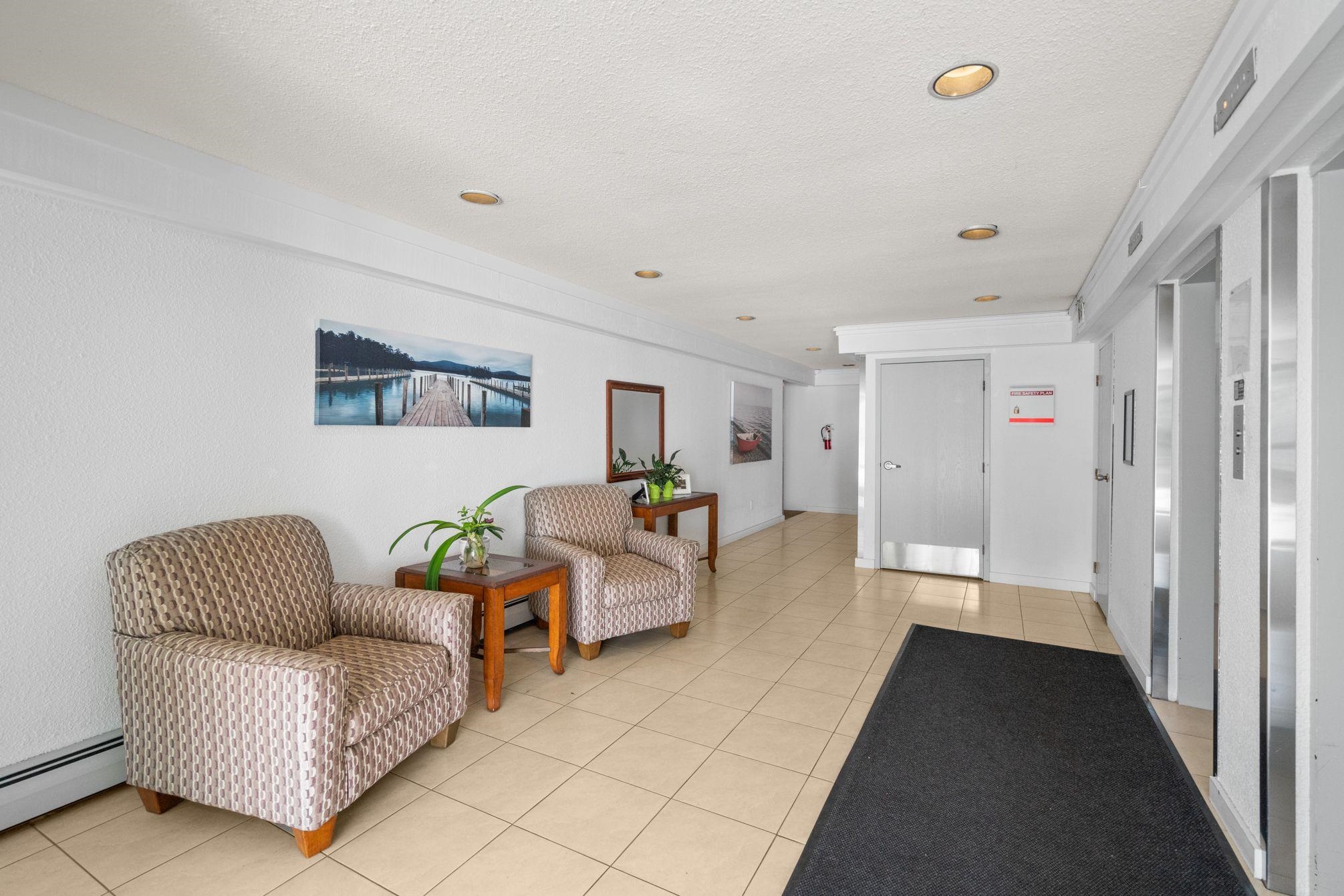 219 1561 VIDAL STREET, #219