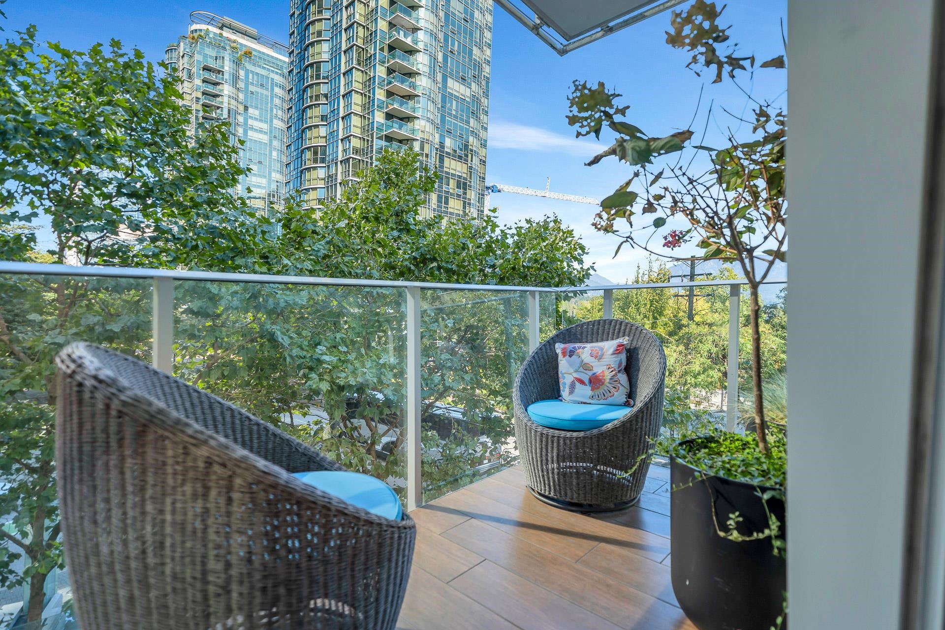 301 1277 MELVILLE STREET, #301