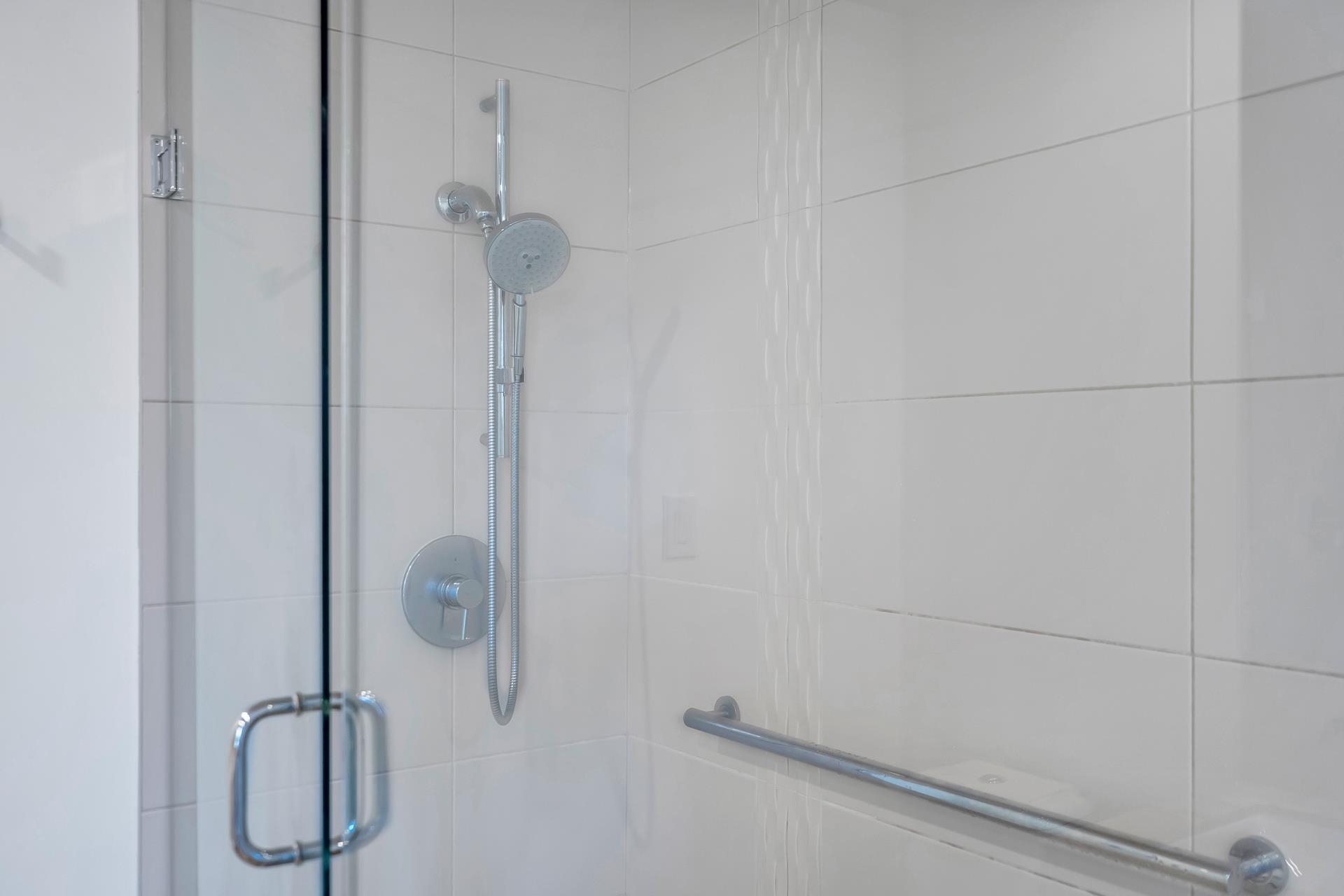 301 1277 MELVILLE STREET, #301