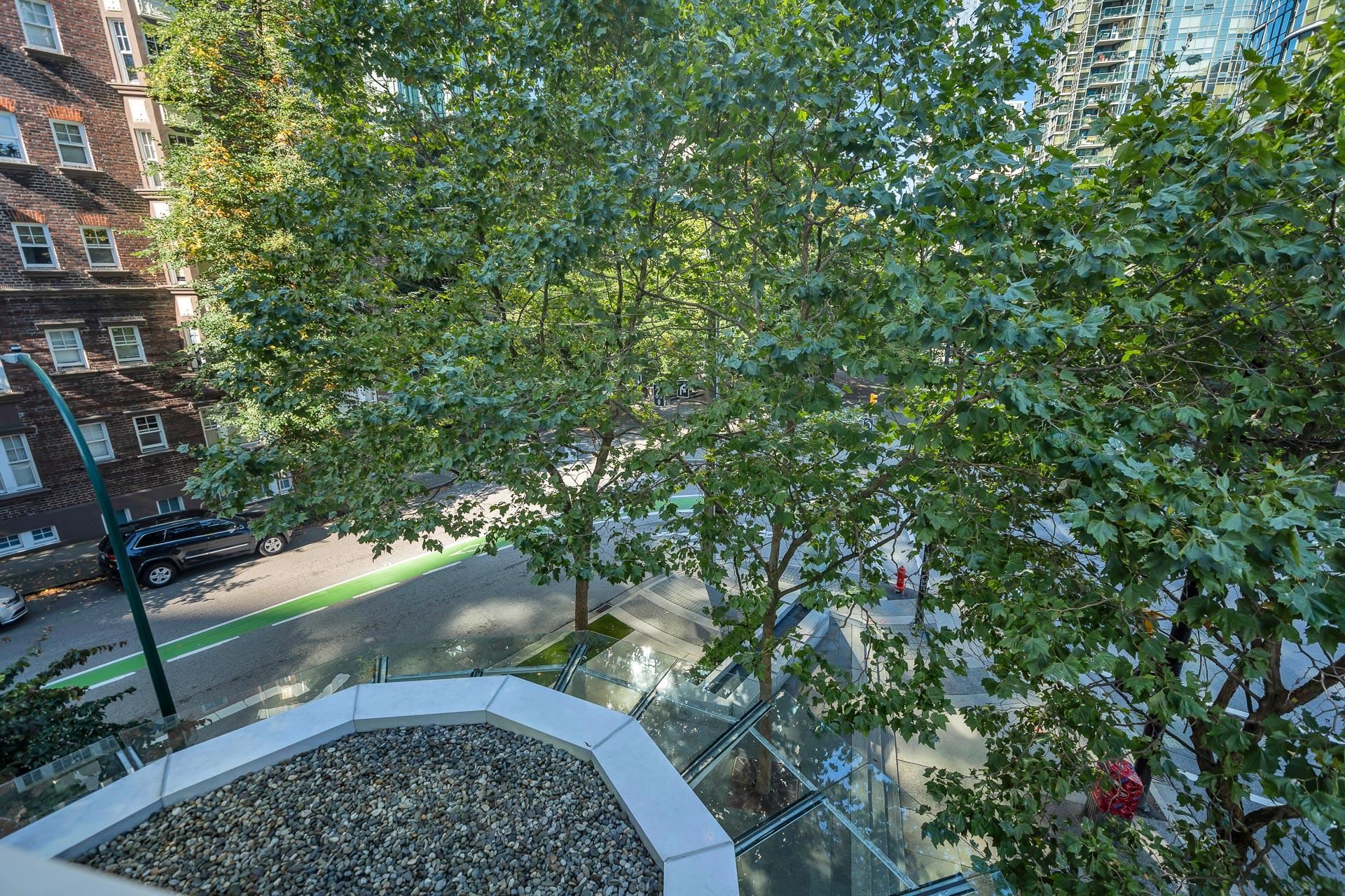 301 1277 MELVILLE STREET, #301