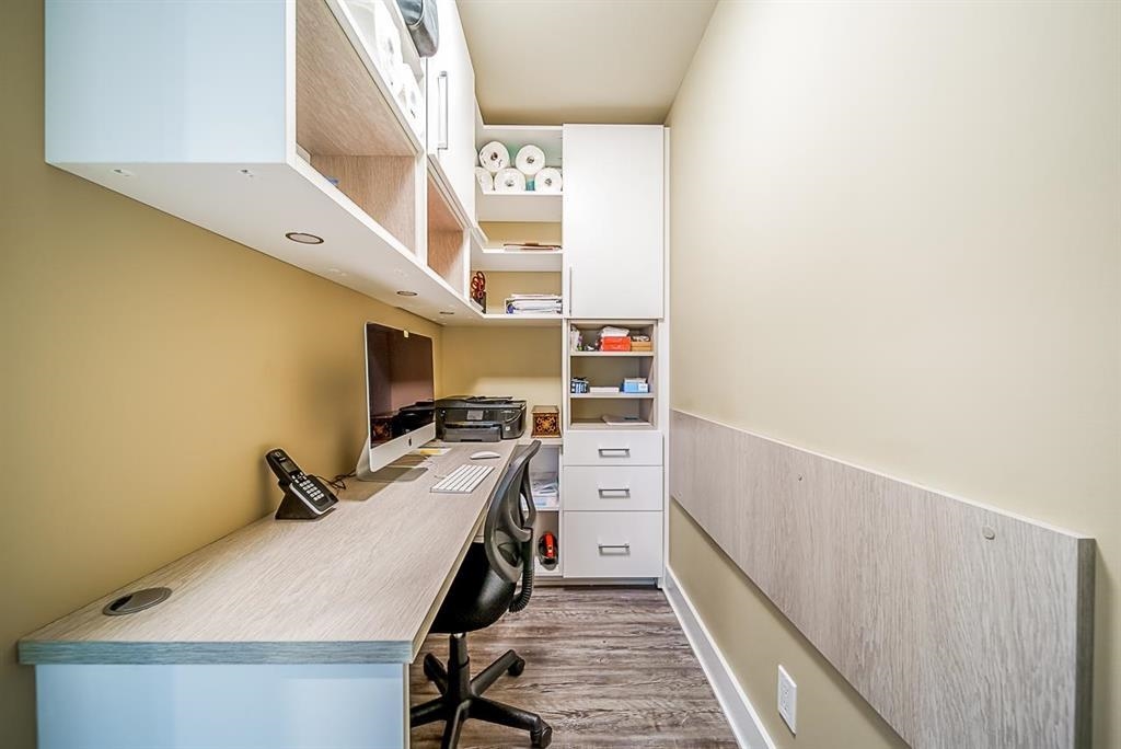 301 1277 MELVILLE STREET, #301