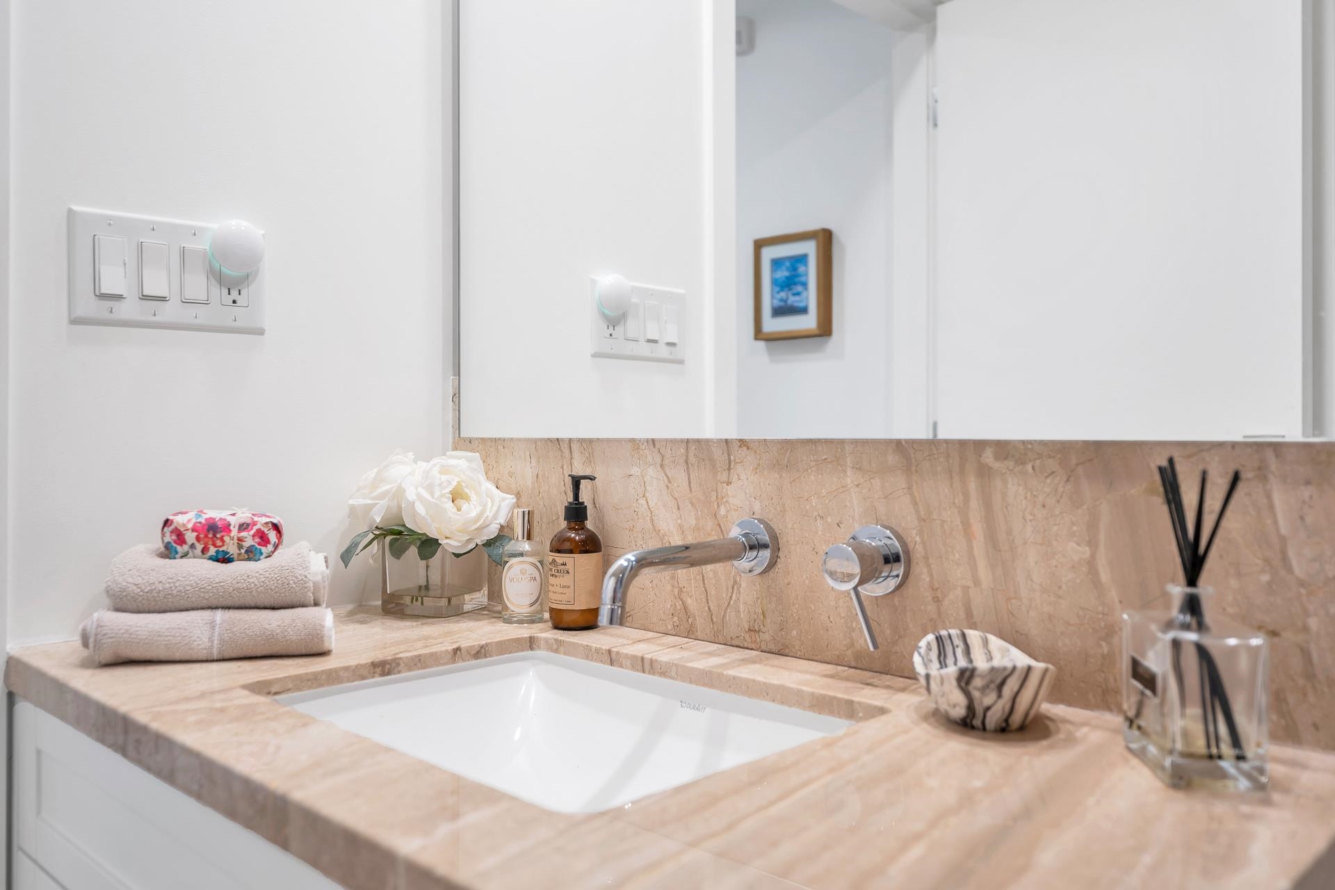 301 1277 MELVILLE STREET, #301