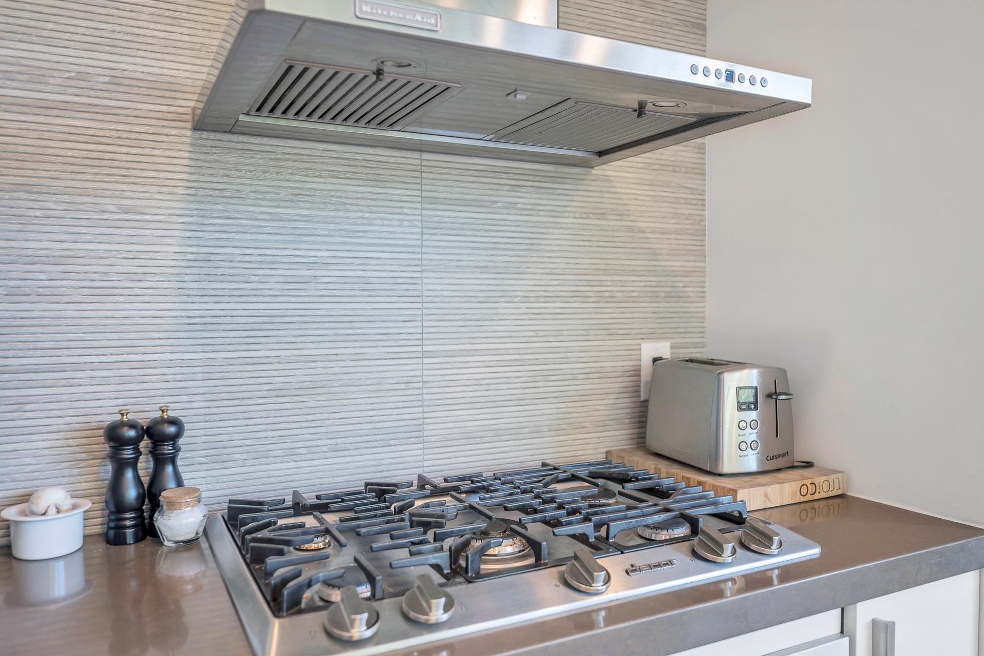 301 1277 MELVILLE STREET, #301