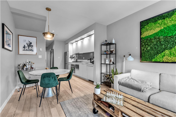 312 626 ALEXANDER STREET, Vancouver