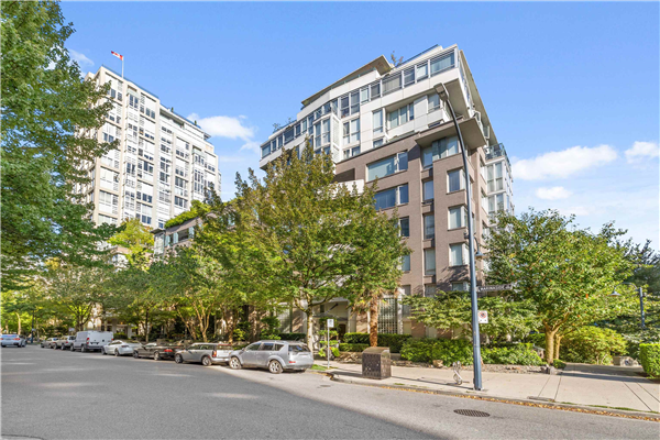 605 1288 MARINASIDE CRESCENT, Vancouver