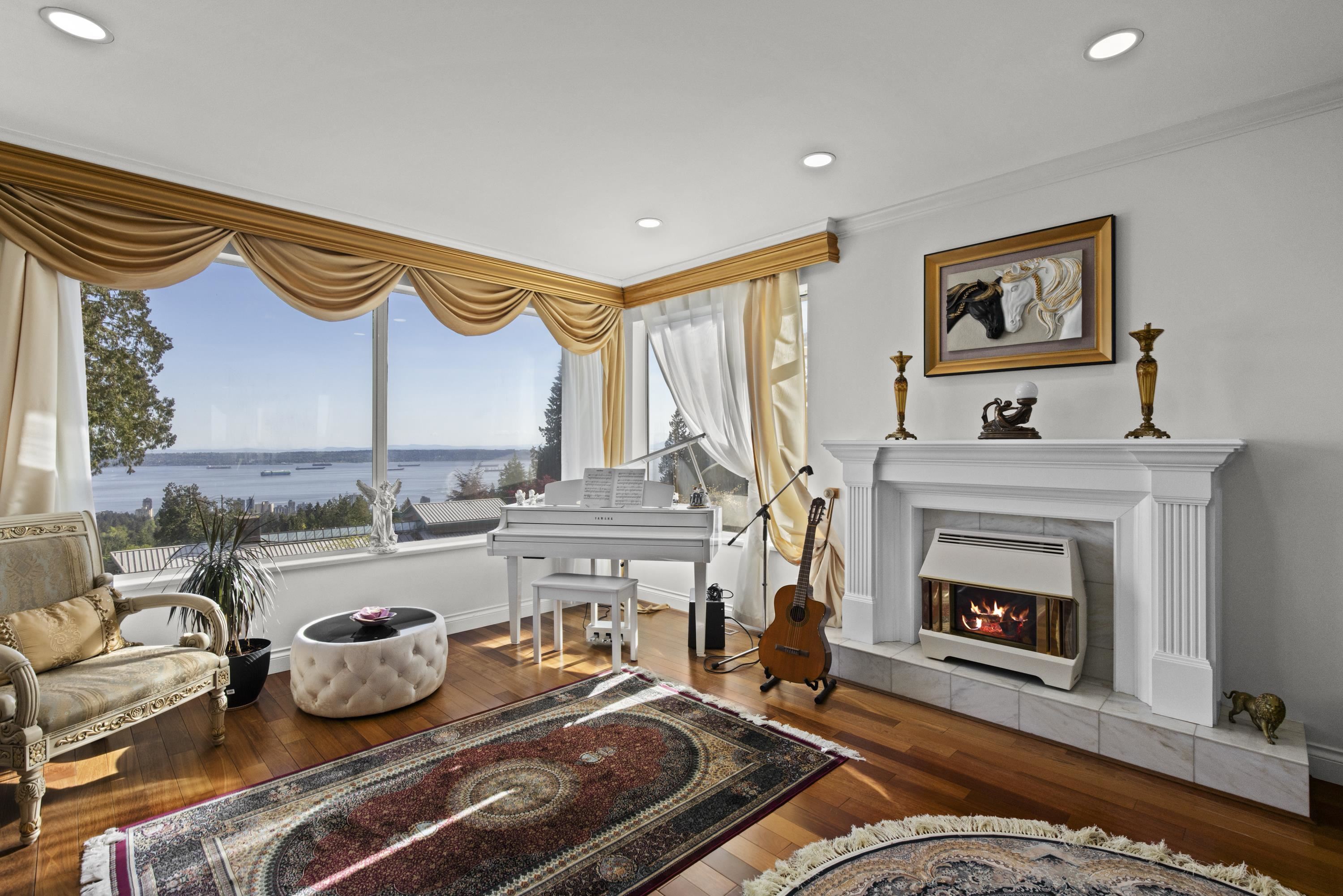 2206 WESTHILL DRIVE