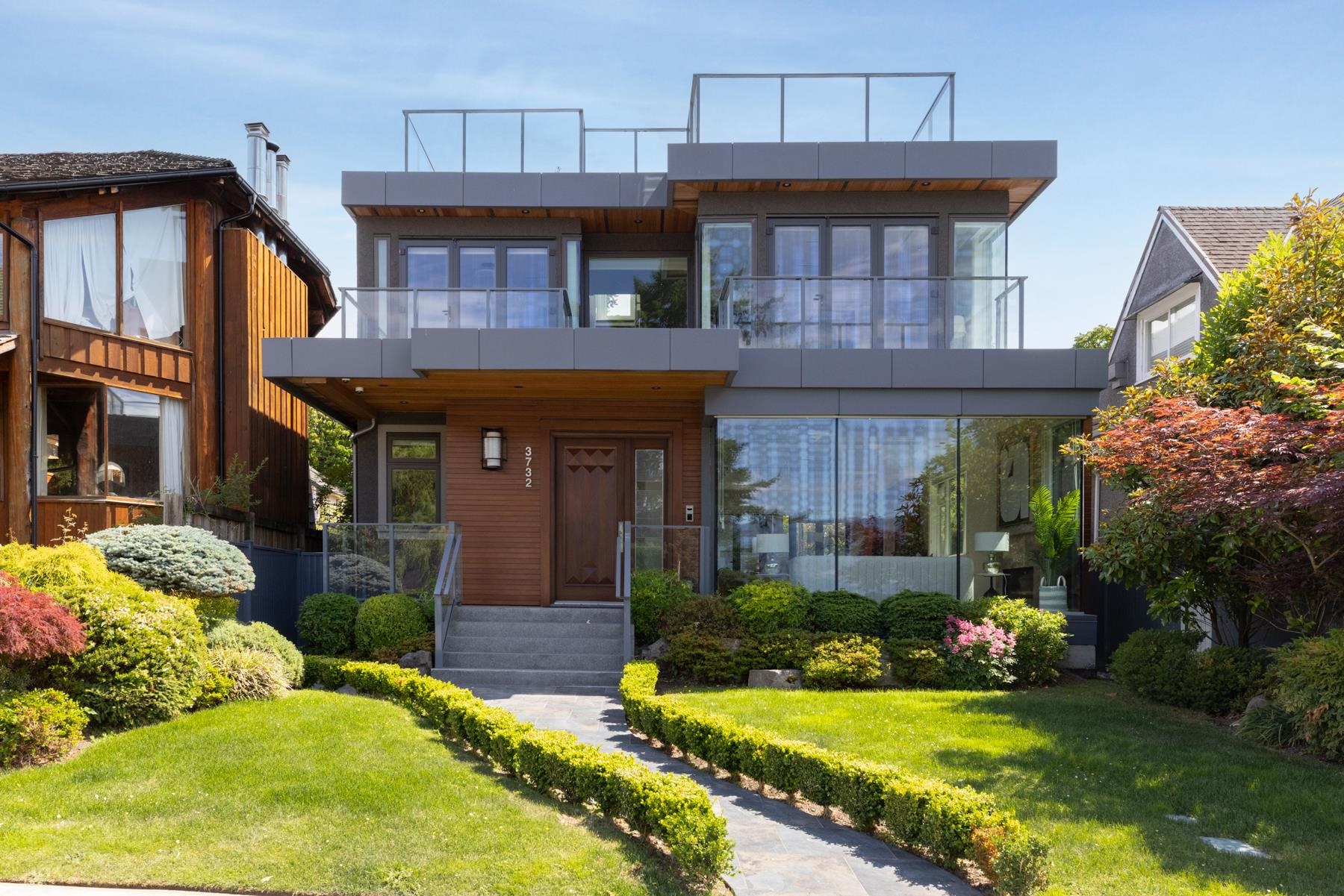 3732 POINT GREY ROAD