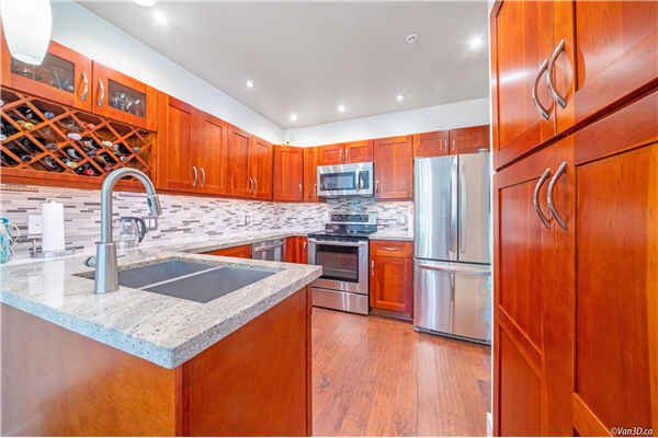 108 3600 WINDCREST DRIVE, North Vancouver