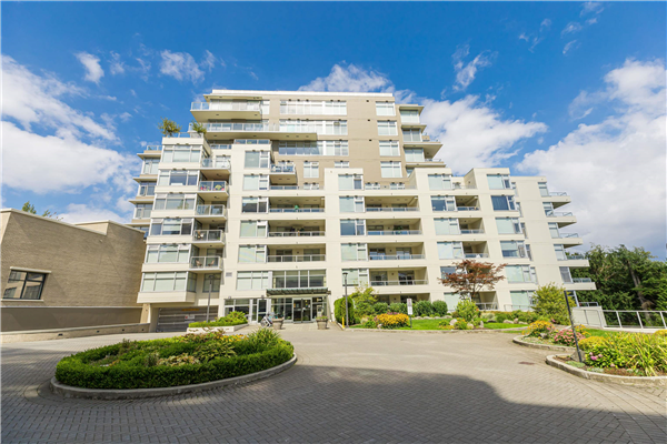 401 9288 UNIVERSITY CRESCENT, Burnaby
