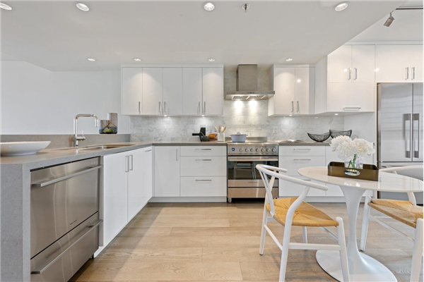 614 1707 W 7TH AVENUE, Vancouver