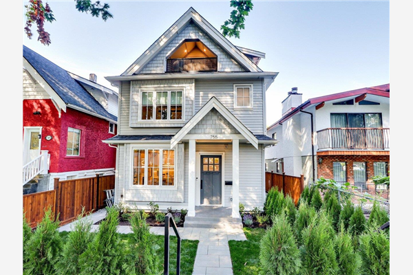 755 E 21ST AVENUE, Vancouver