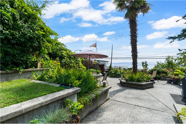 14907 BUENA VISTA AVENUE, White Rock