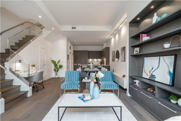 238 W 1 AVENUE, Vancouver