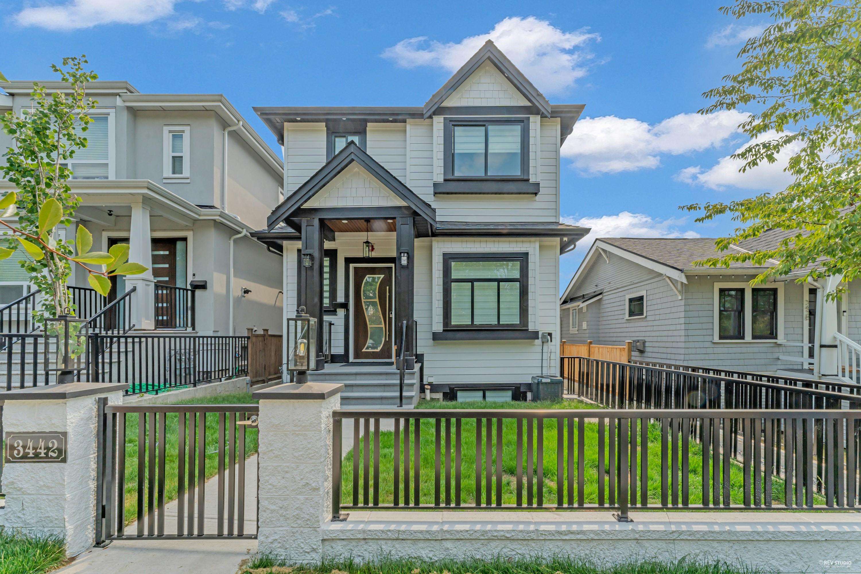 3440 PANDORA STREET