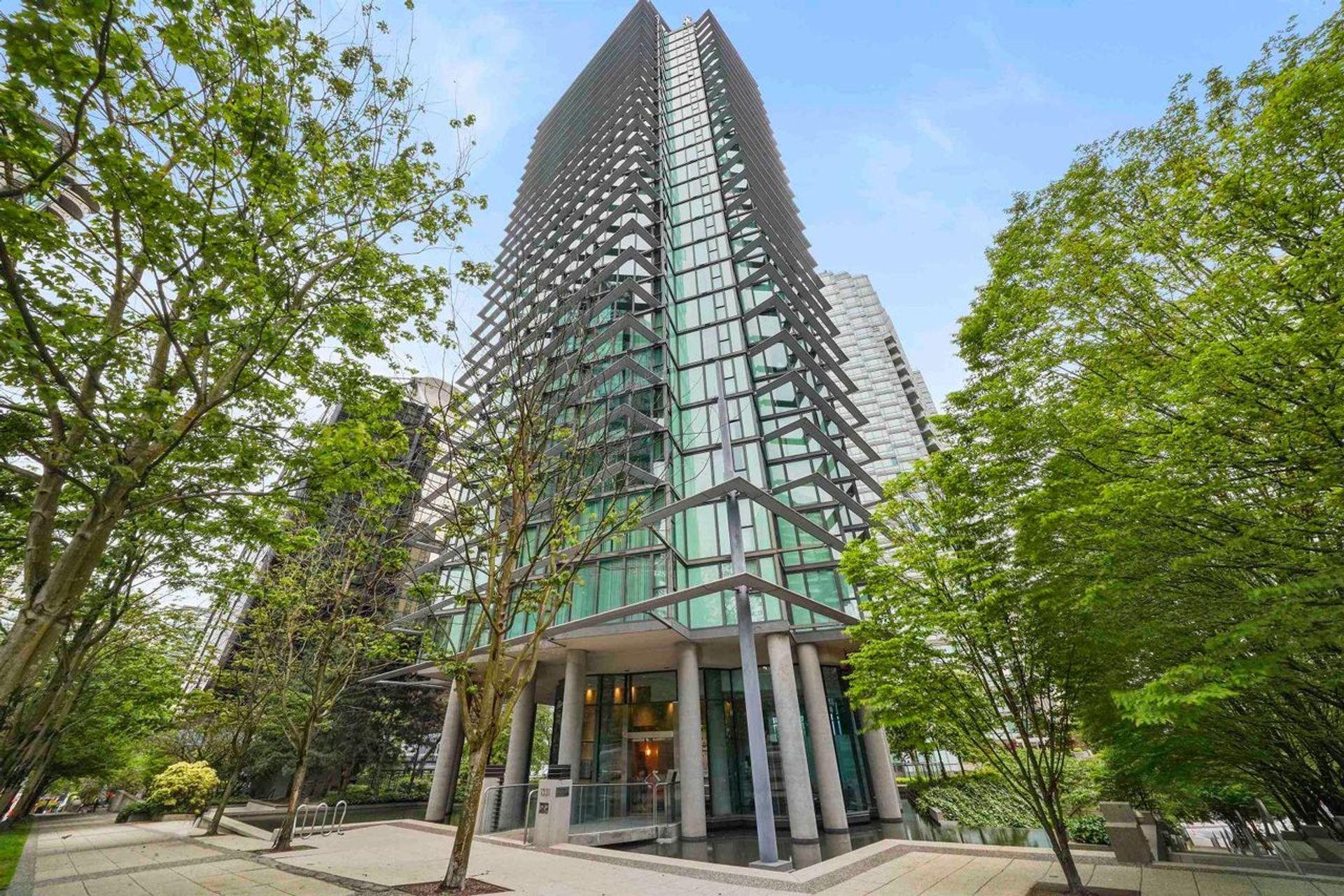 608 1331 W GEORGIA STREET, #608