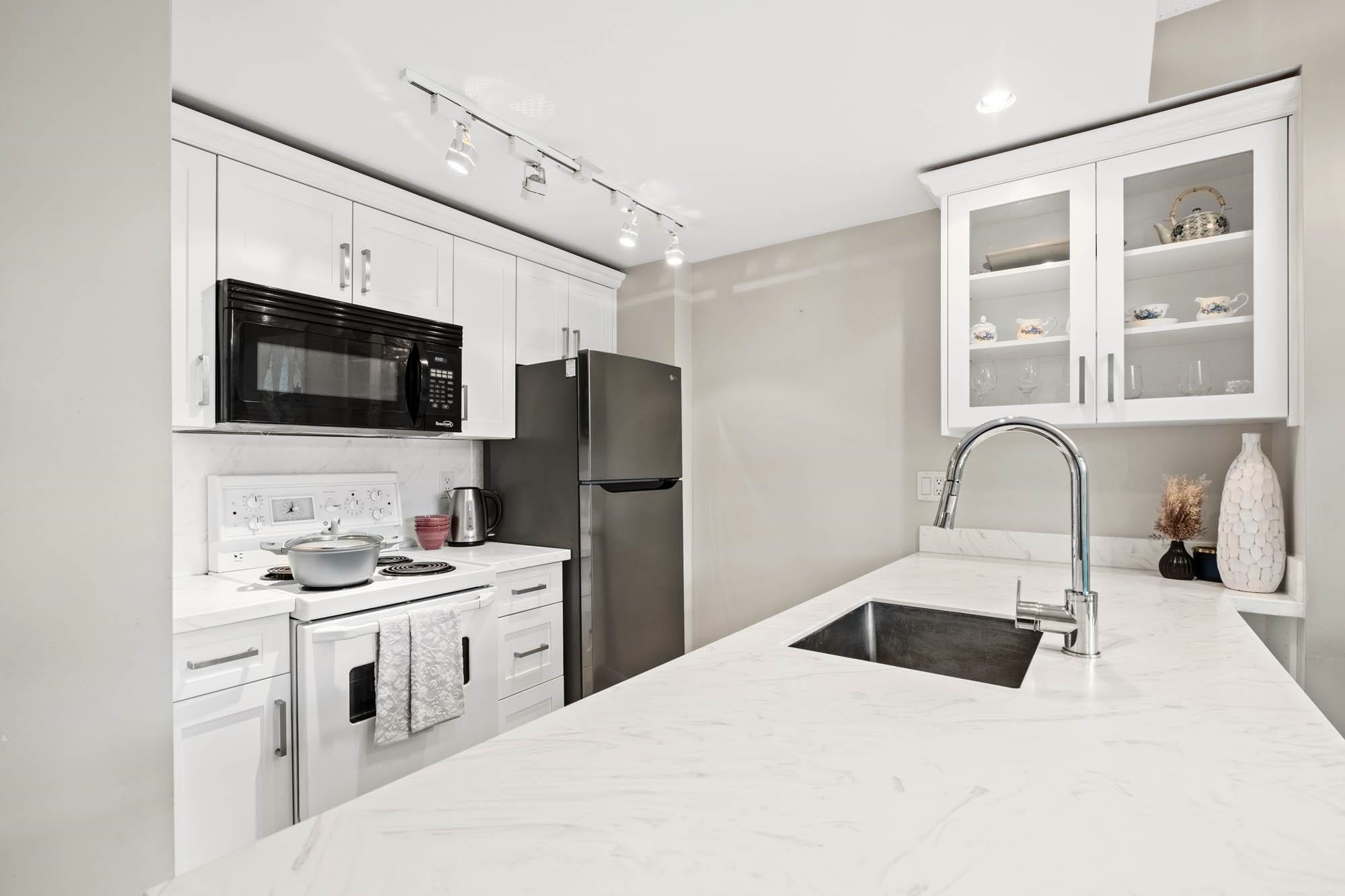 608 1331 W GEORGIA STREET, #608