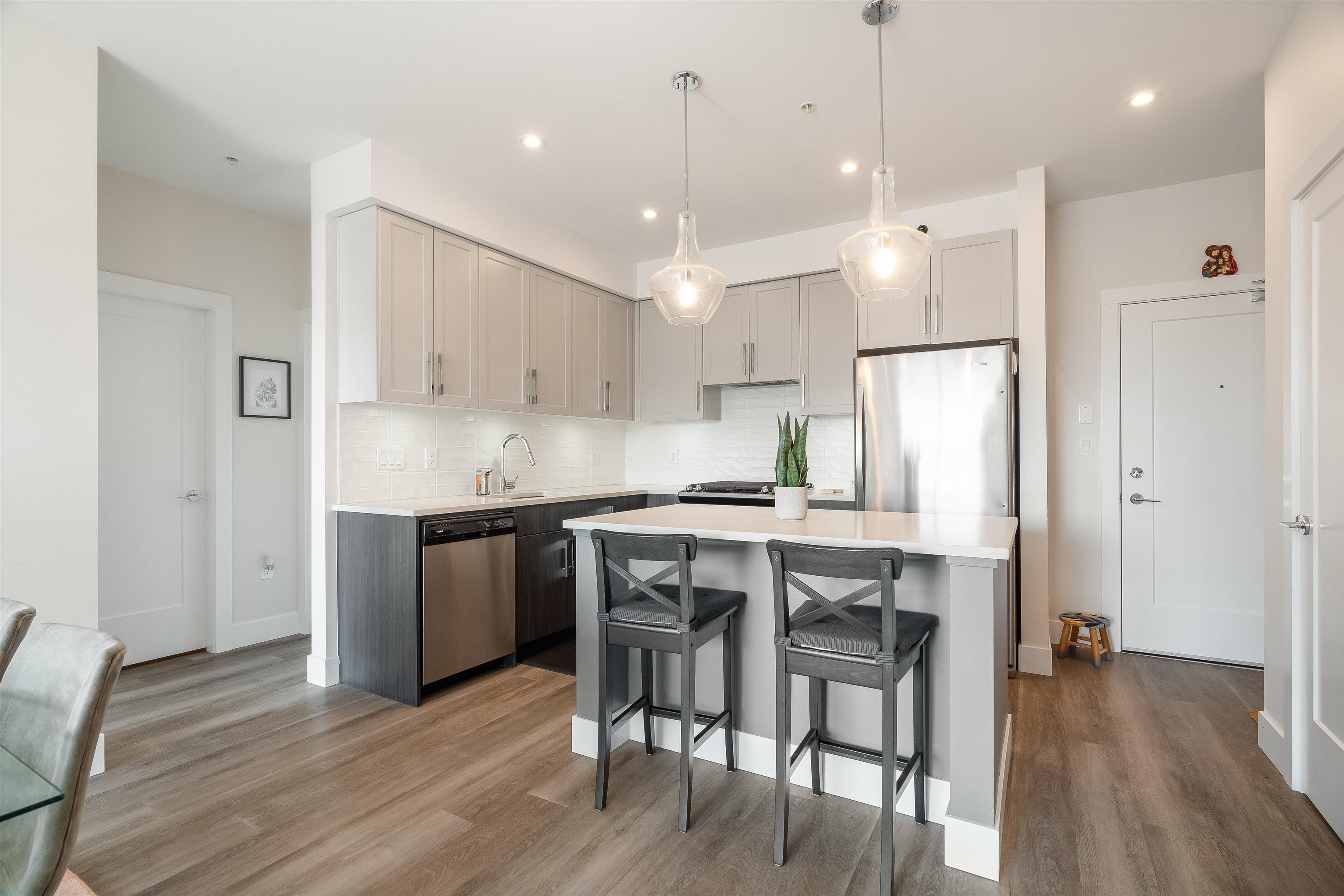 407 32838 VENTURA AVENUE, #407