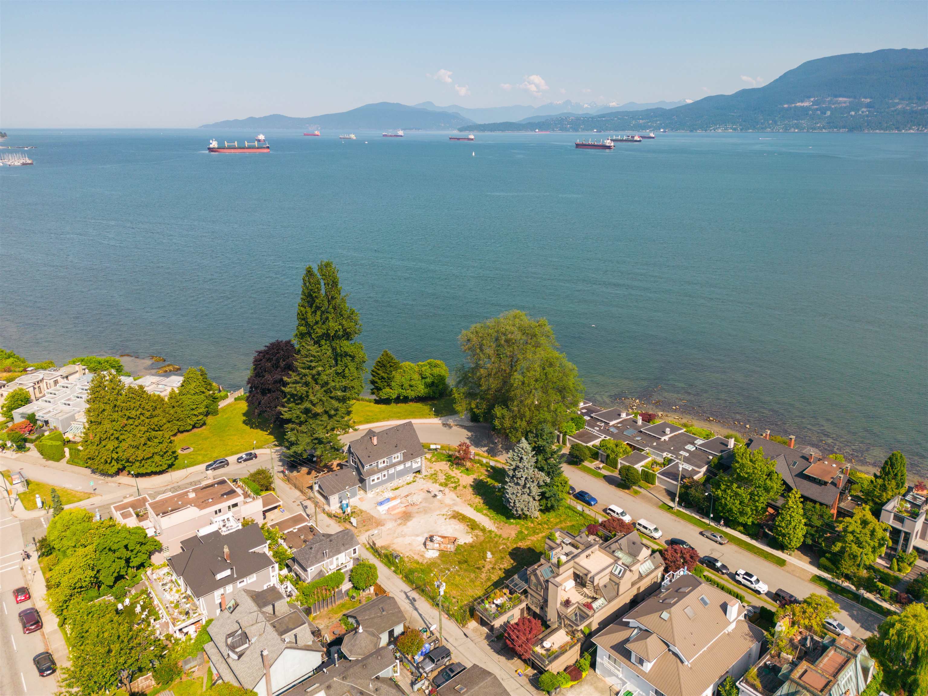 2576 POINT GREY ROAD