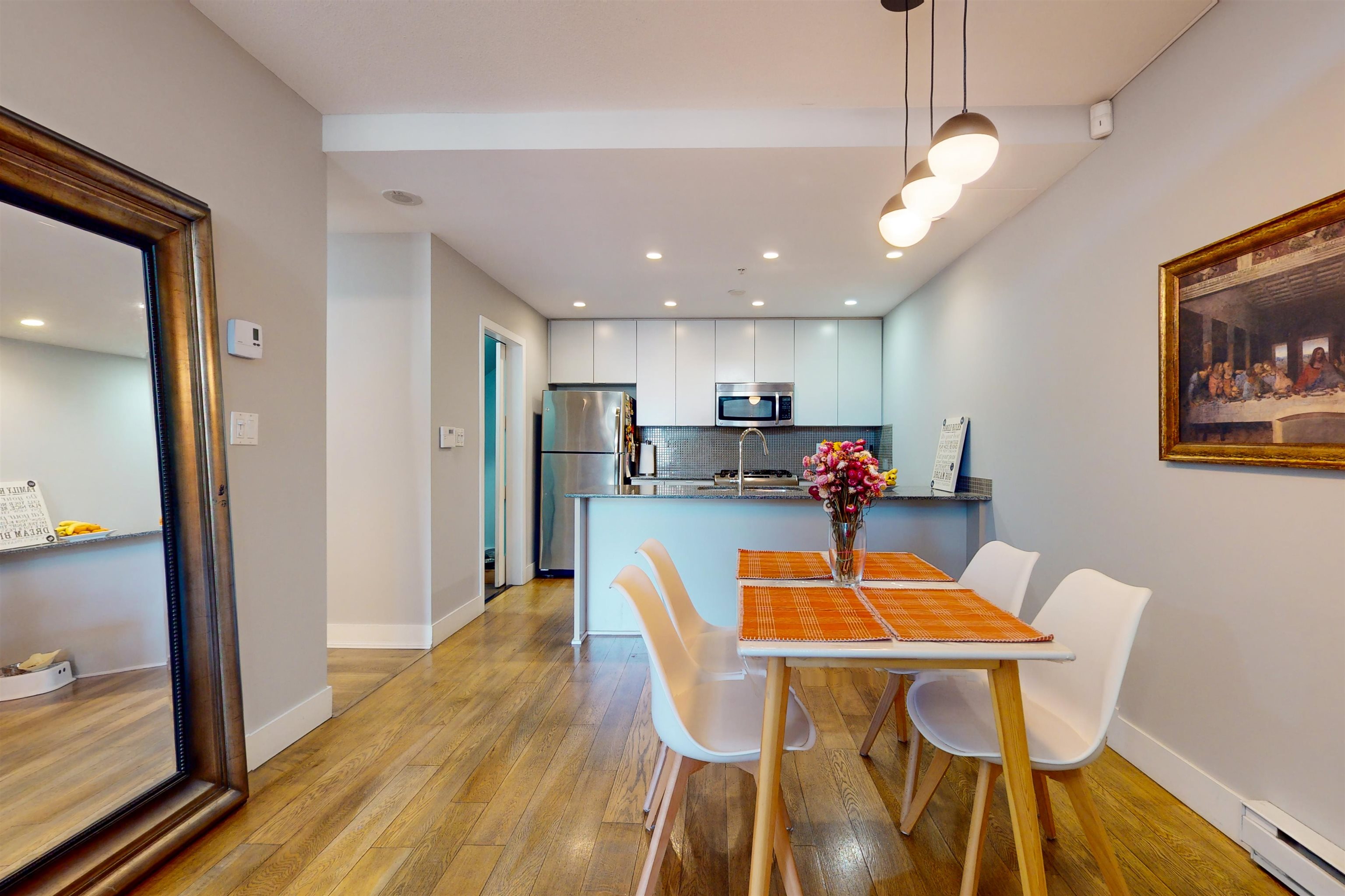 282 E 11TH AVENUE