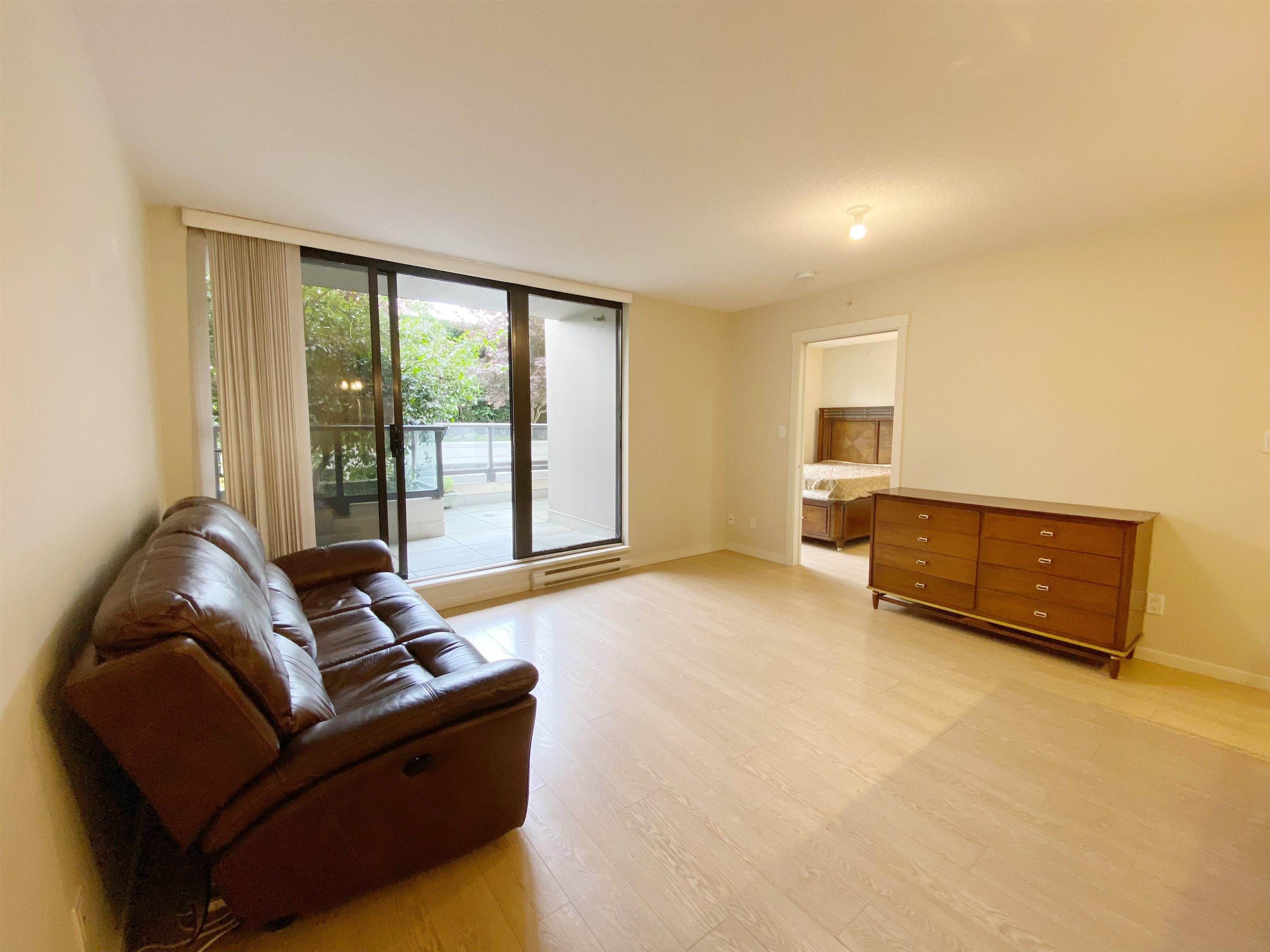 302 5811 NO. 3 ROAD, #302