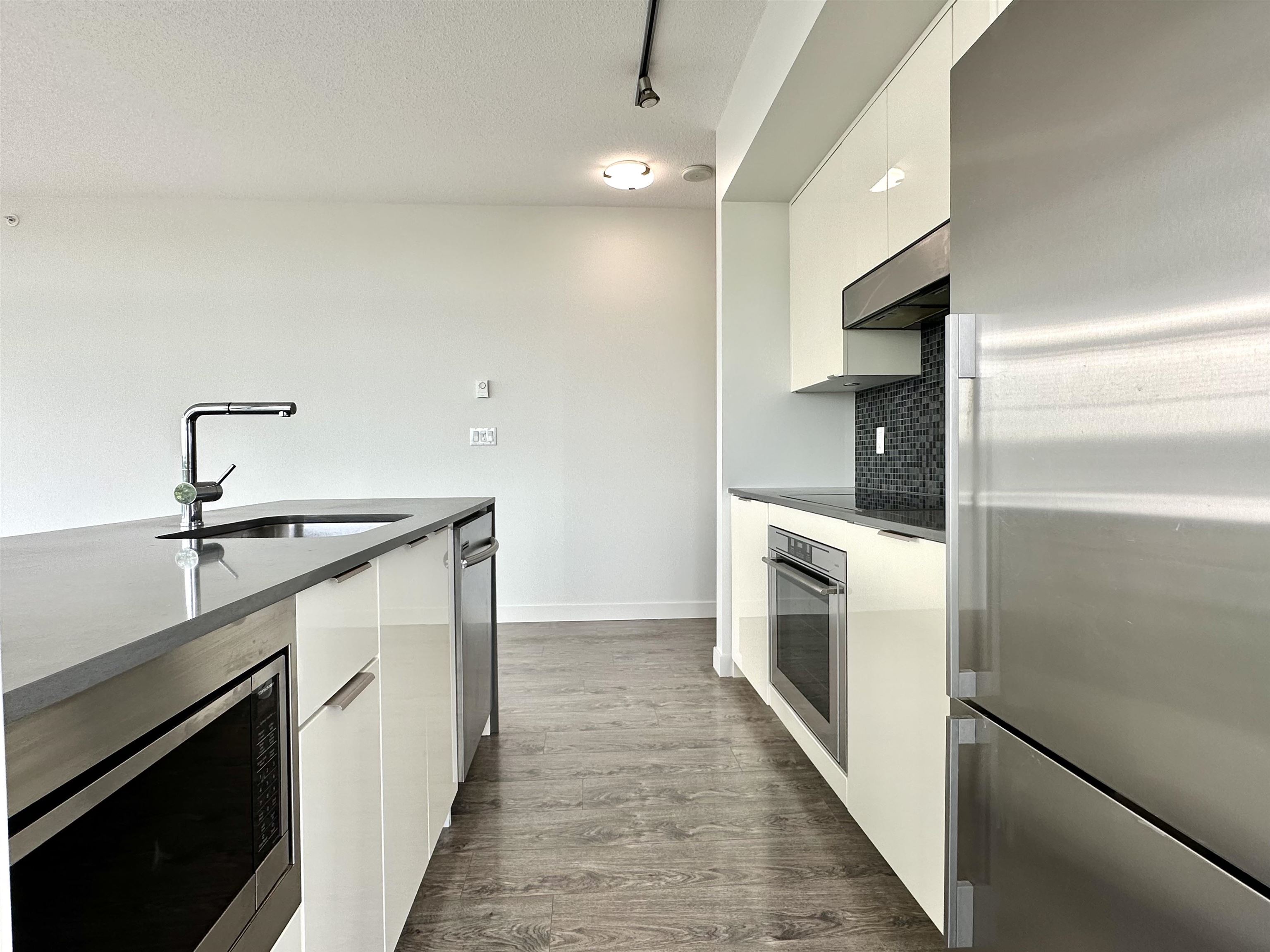 802 2788 PRINCE EDWARD STREET, #802