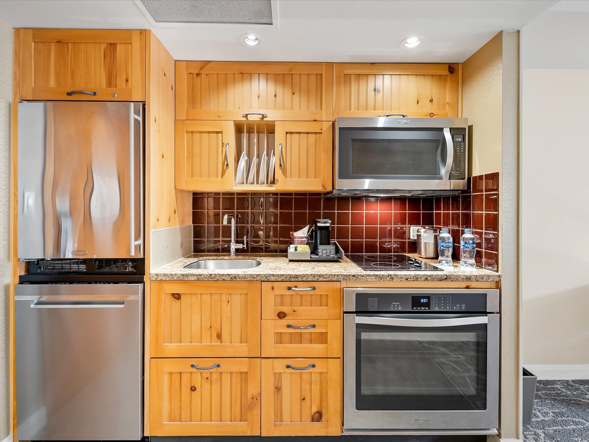 813 4090 WHISTLER WAY, #813