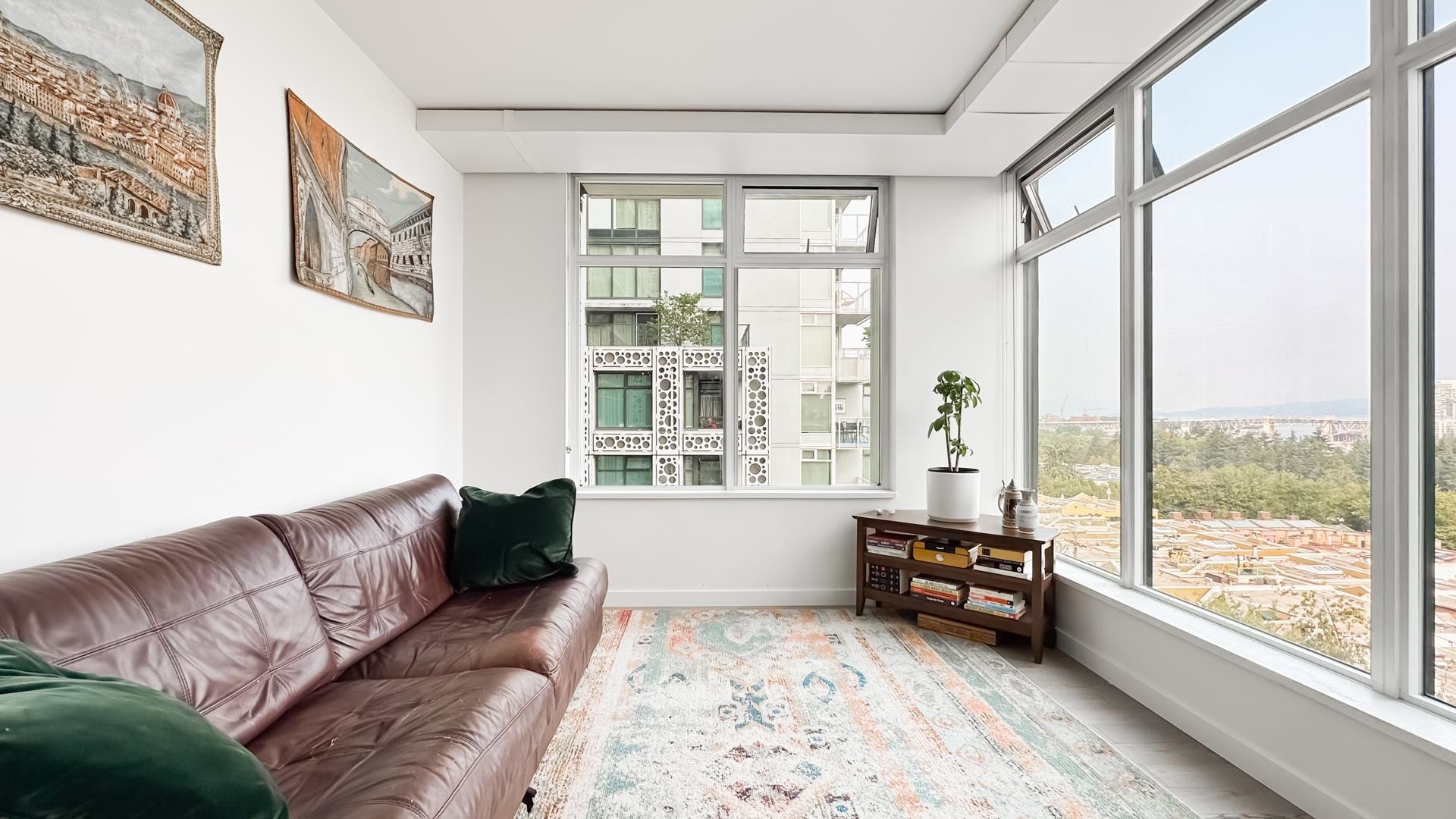 902 2411 HEATHER STREET, #902