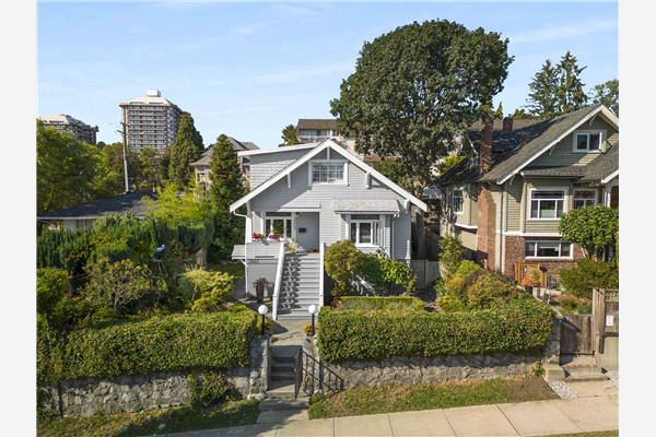 3823 FRANCES STREET, Burnaby