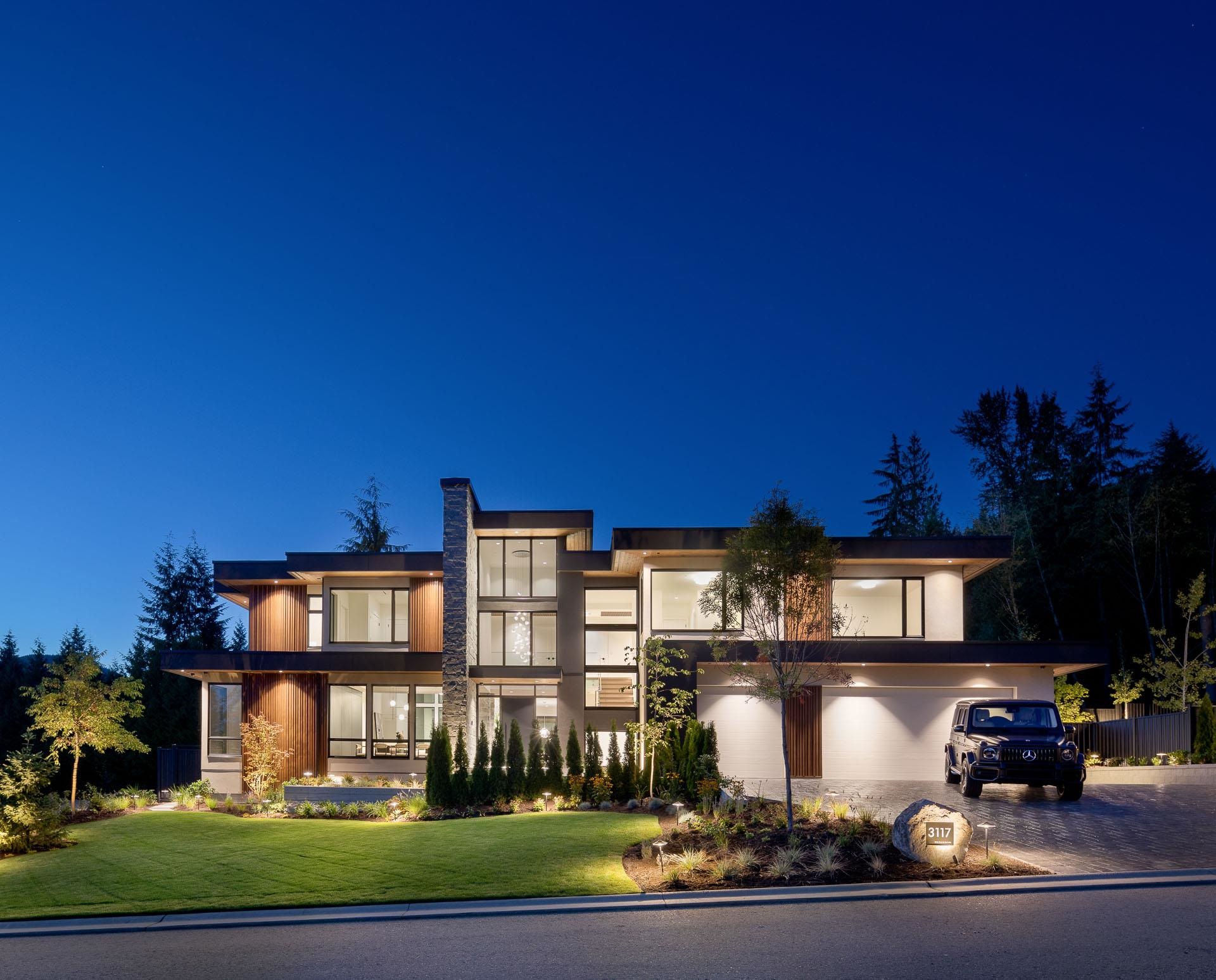 3117 CHESTNUT CRESCENT