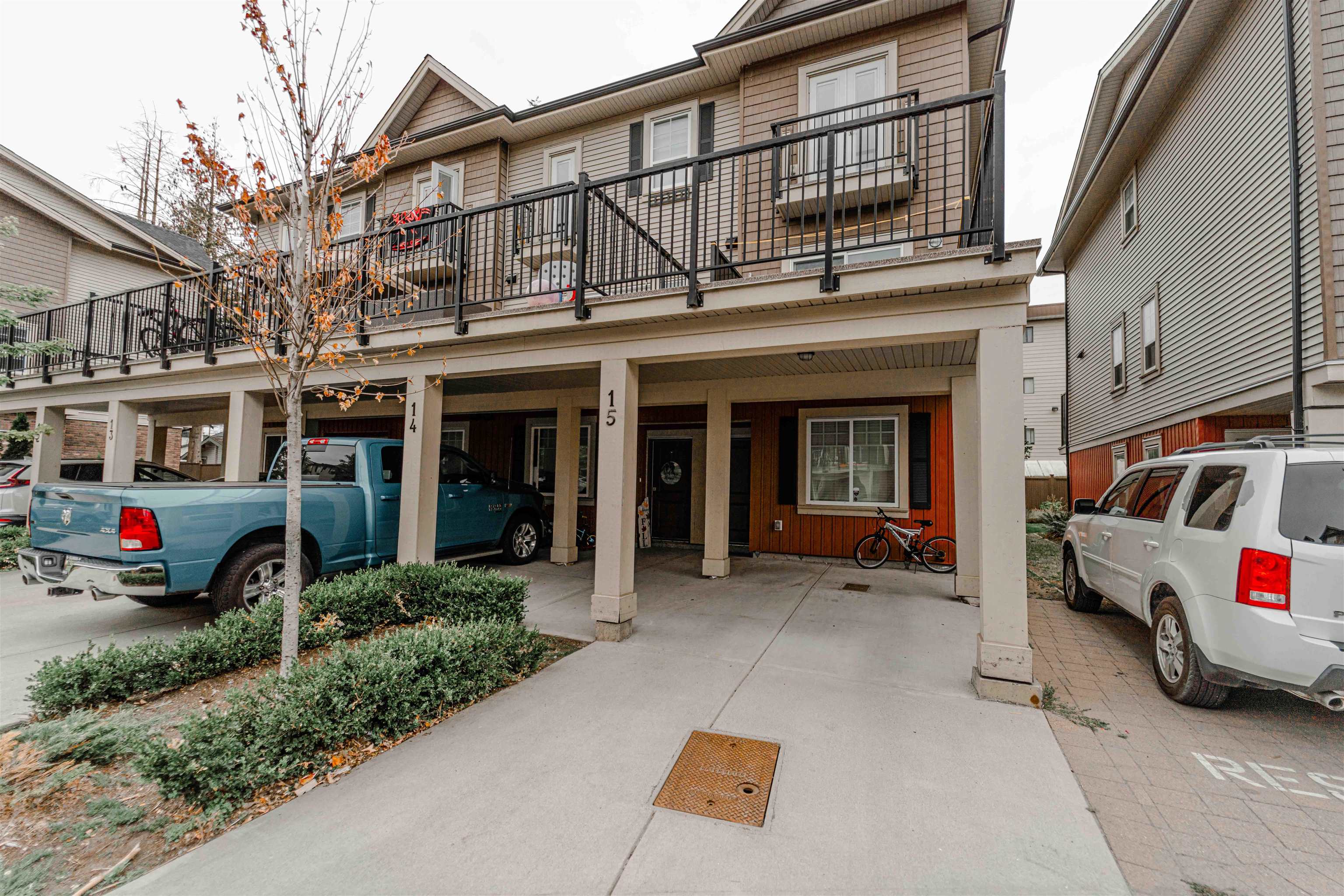 15 2530 JANZEN STREET, #15
