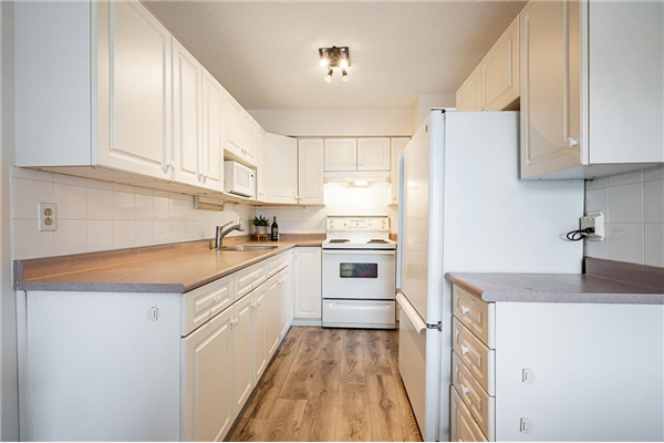 202 2425 SHAUGHNESSY STREET, Port Coquitlam