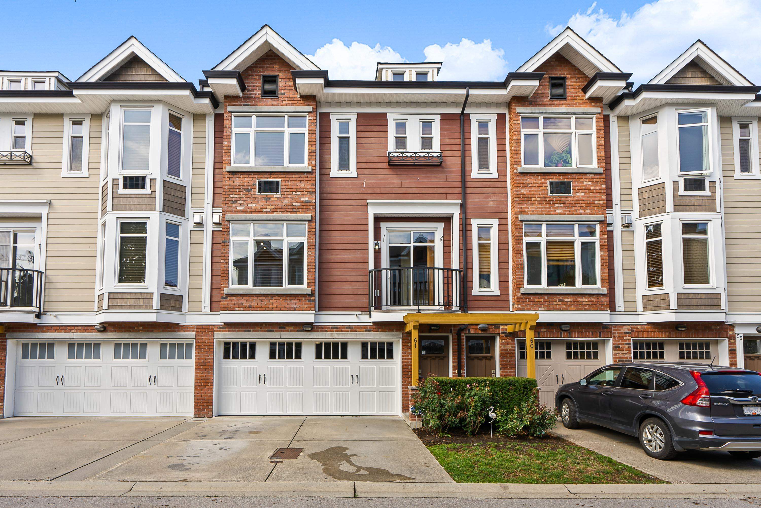 61 20738 84TH AVENUE, #61