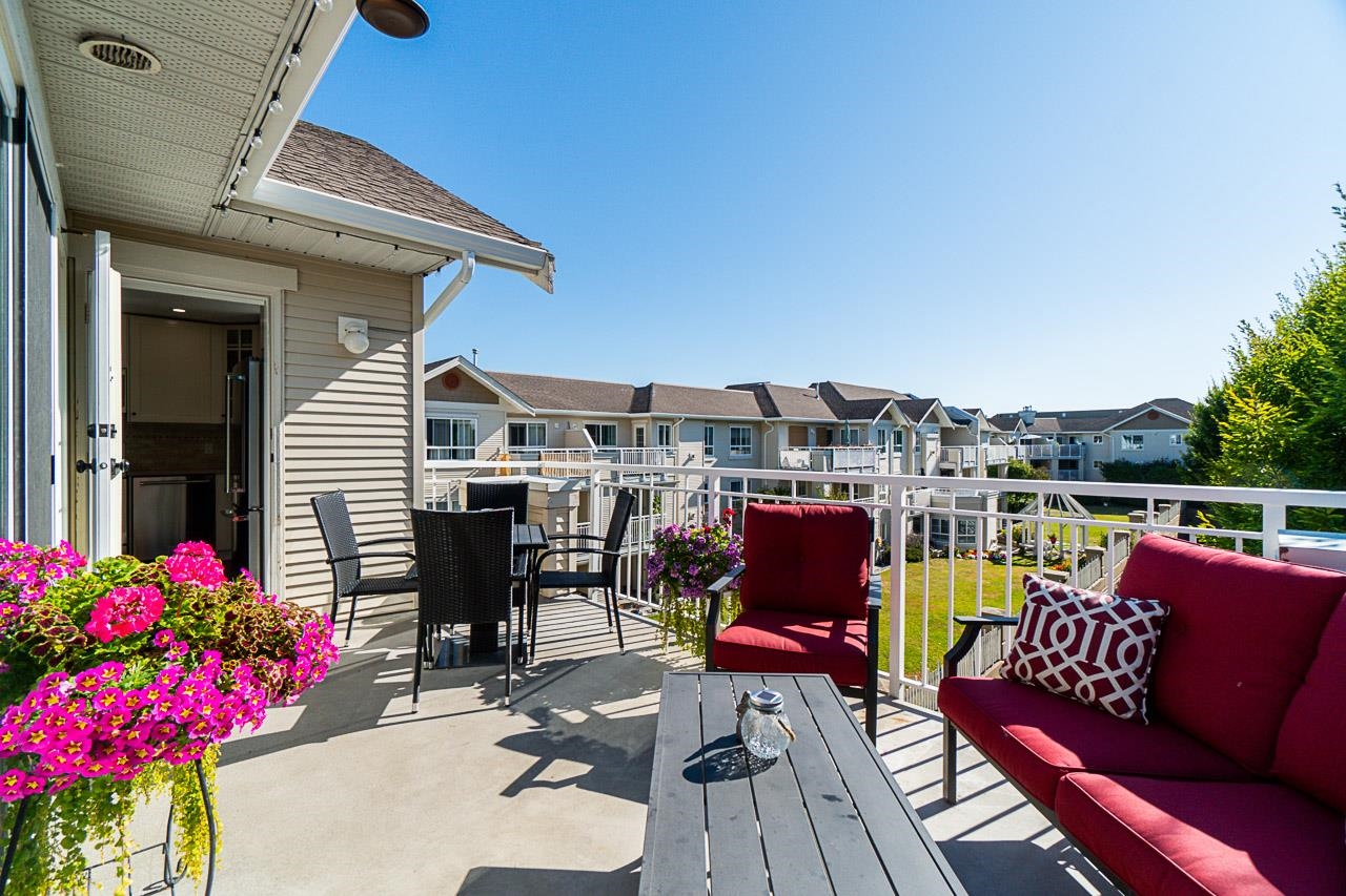 322 19750 64 AVENUE, #322
