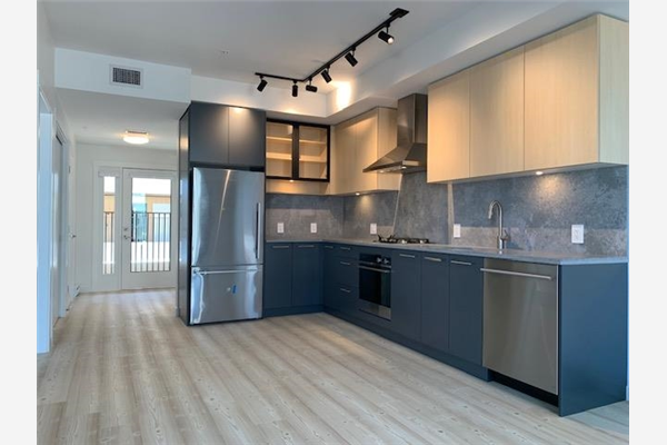 212 251 BOUNDARY BAY ROAD, Delta
