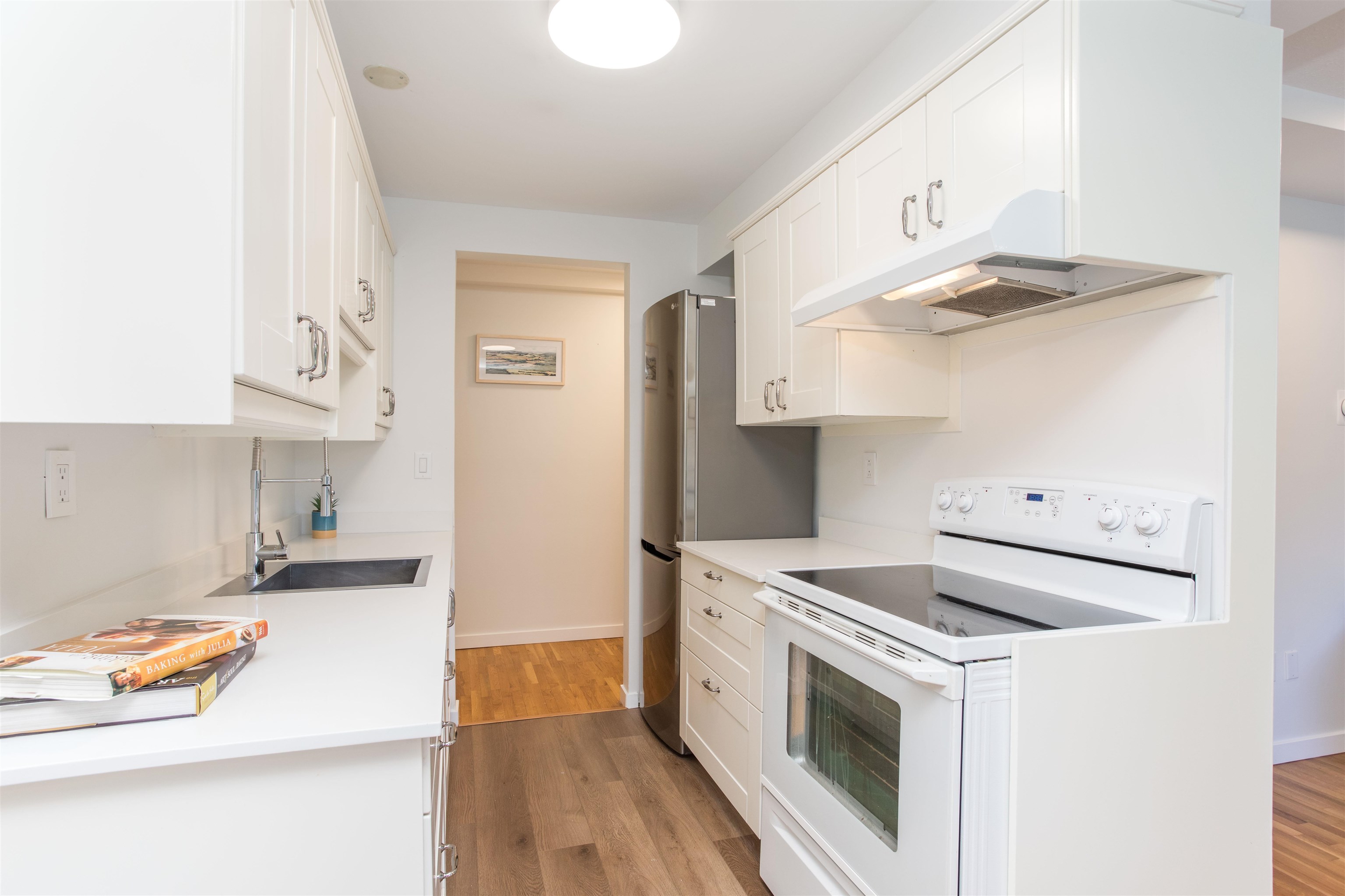 1203 555 W 28TH STREET, #1203